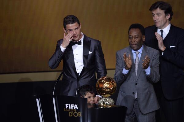 Слёзы Роналду и Пеле. Золотой мяч ФИФА-2013. Все результаты церемонии